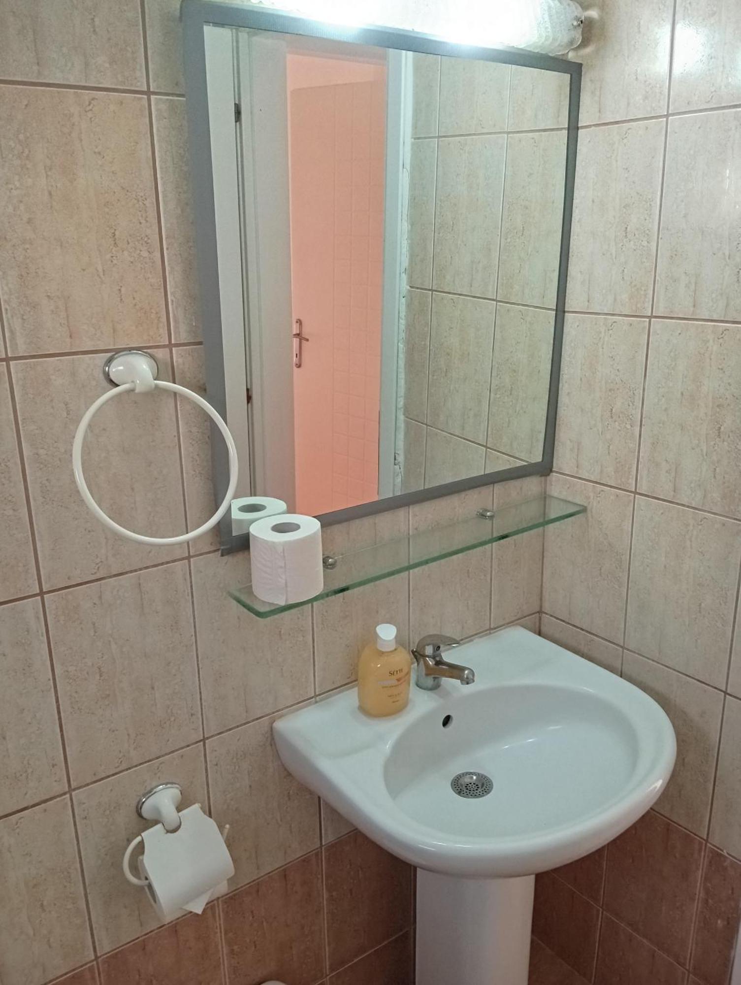 Apartments Gregory & George ハニオティス エクステリア 写真